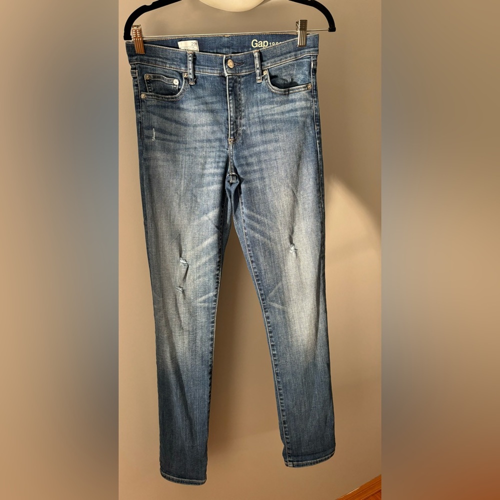 Gap Women's Resolution Slim Straight Jeans 29R